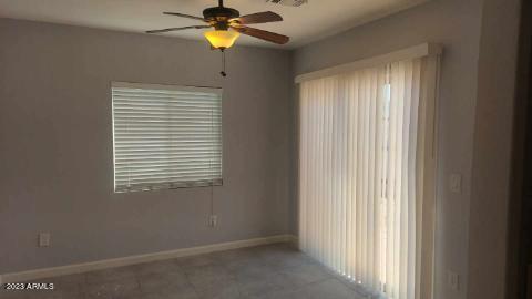 Foto del edificio - 4235 E Carson Rd
