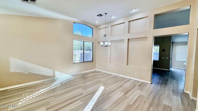 Foto del edificio - 1543 S Sean Ct