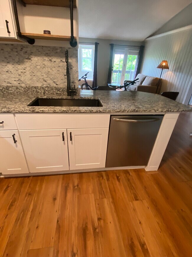 Foto del edificio - 7891 Allison Way