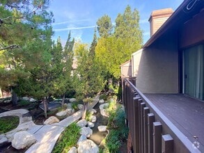 Building Photo - 2510 W MacArthur Blvd