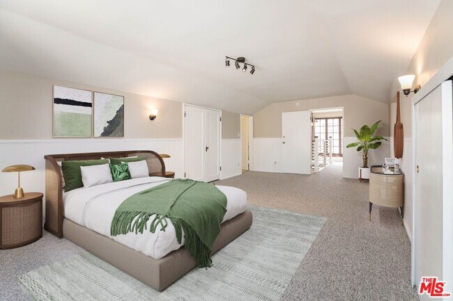 Foto del edificio - 4331 Price St