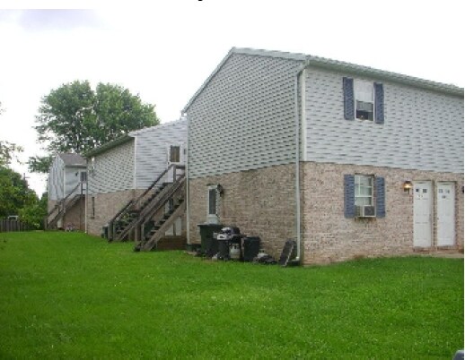 Foto del edificio - 3703-3711 Tiffany Dr