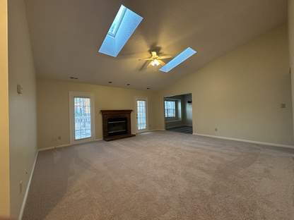 Building Photo - 106 W Cameron Ct