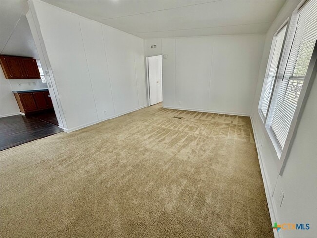 Building Photo - 831 Rolling Block Dr