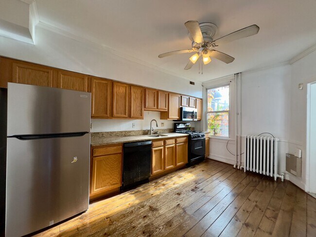 Foto del edificio - Charming 3Bed/2Bath Townhome in Historic Ridgley Delight!