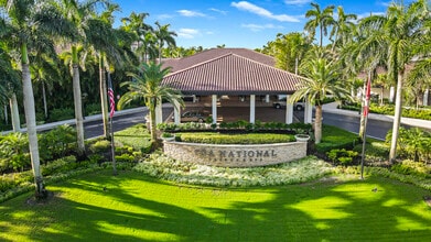 Building Photo - 107 Club Dr