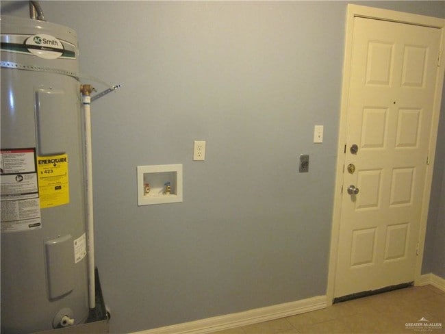 Building Photo - 315 N 13th St