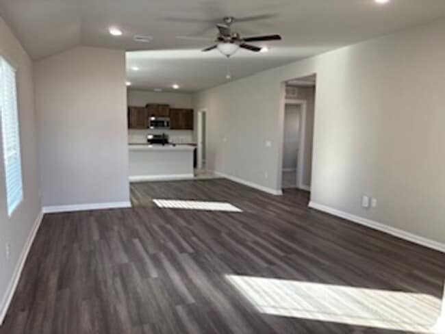 Building Photo - First Month Free! Beautiful New Home!