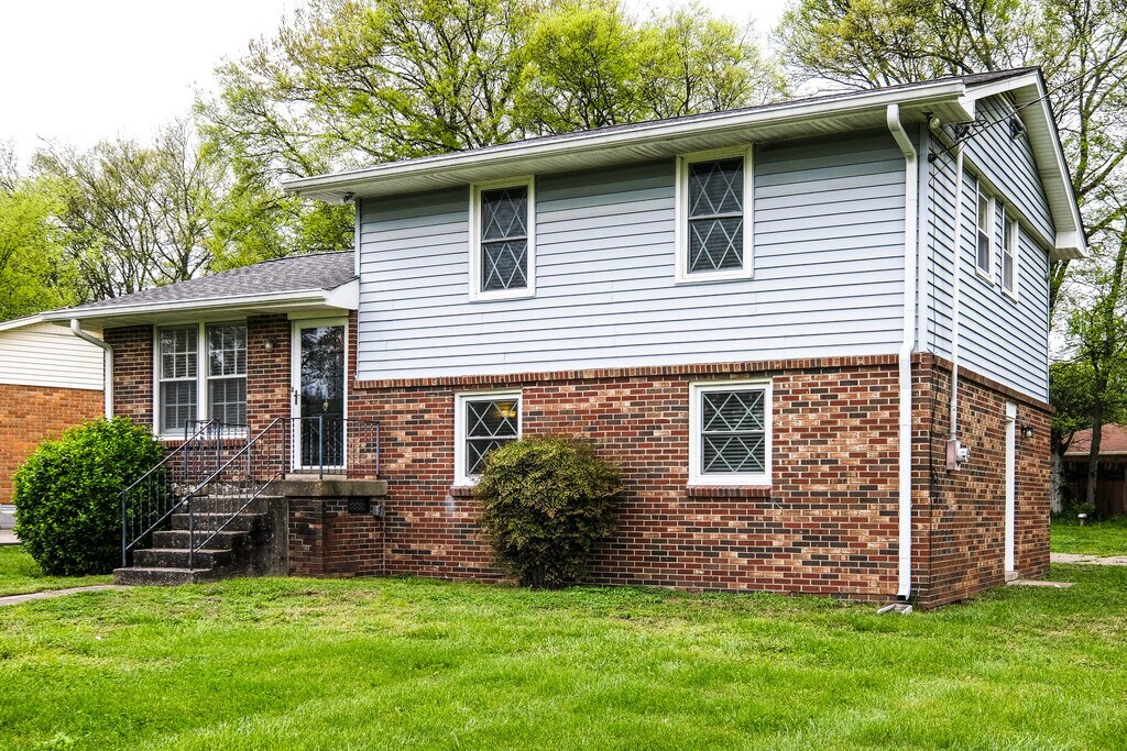 Foto principal - 133 Cline Ave