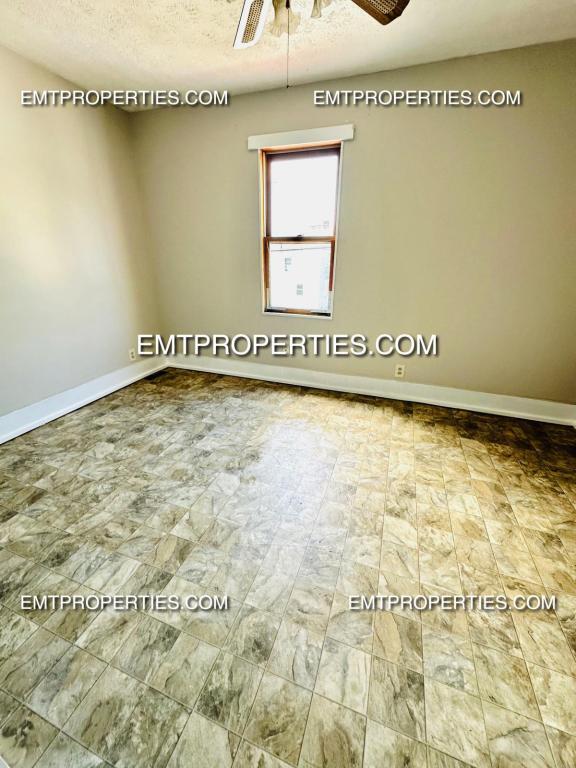 Building Photo - 2037 Lexington Ave
