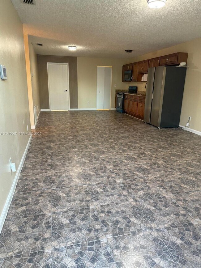 Foto del edificio - 2809 Jefferson Pkwy