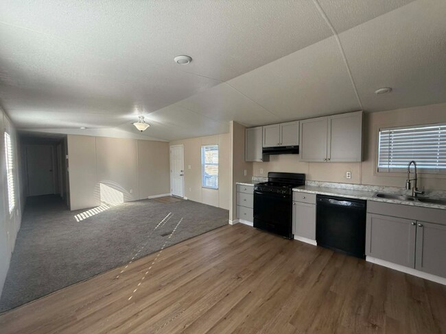 Foto del edificio - 1236 N Oaklane Rd