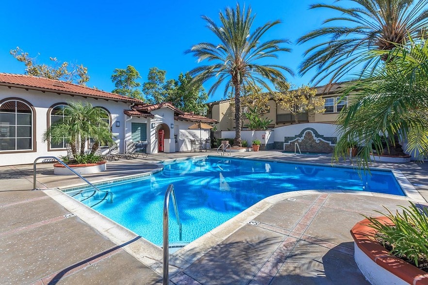 Laurel Canyon Apartment Homes Rentals Ladera Ranch, CA