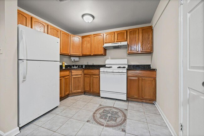 Building Photo - 124 Beach 27 St