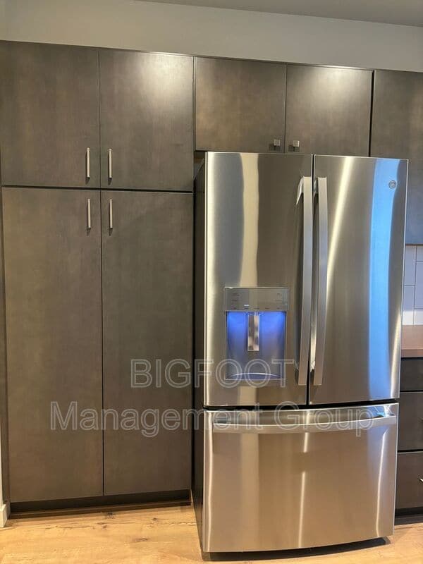 Foto del edificio - 2330 Shorthorn Ave