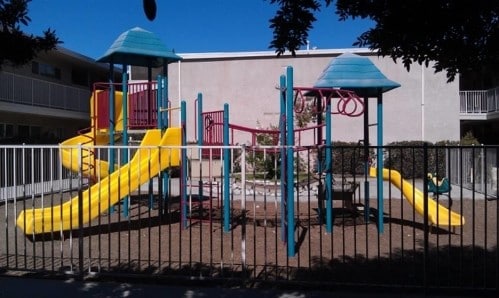 Building Photo - 10009 De Soto Ave