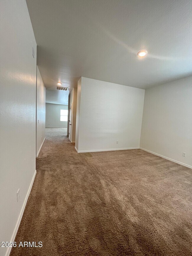 Foto del edificio - 19577 W Badgett Ln