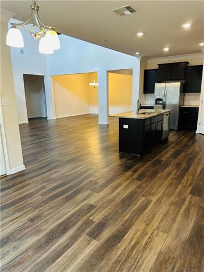 Building Photo - 1393 Shipyard Dr