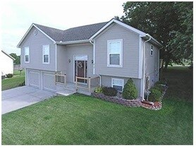 Primary Photo - 913 Madelyn Dr