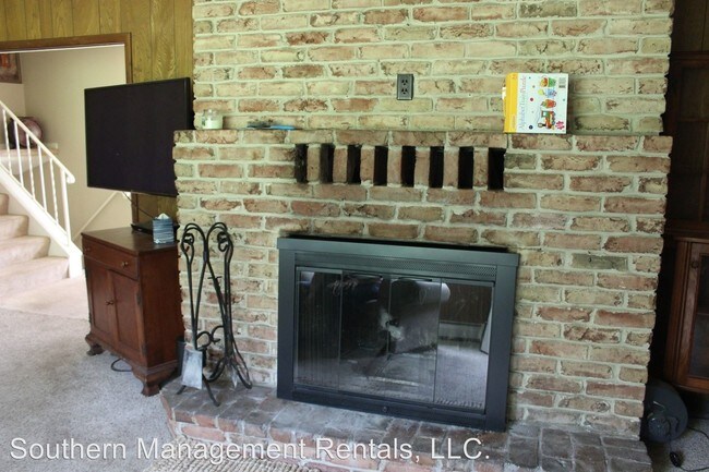 Building Photo - 3 br, 2.5 bath House - 2571 Blackberry Rd