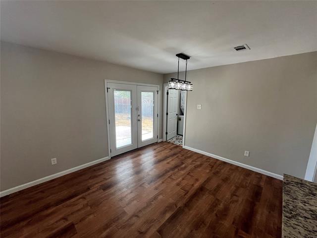 Foto del edificio - 3218 Maple Dr