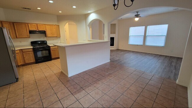 Foto del edificio - Spacious 4 bedroom in 7 Bar North! Near Cottonwood and Rio Rancho.