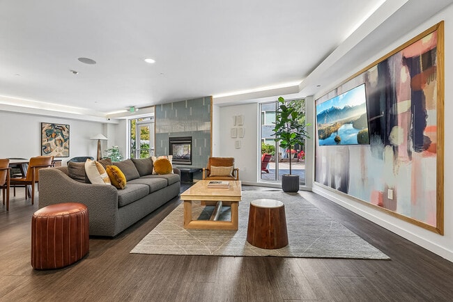 Building Photo - Riverpark Apartments