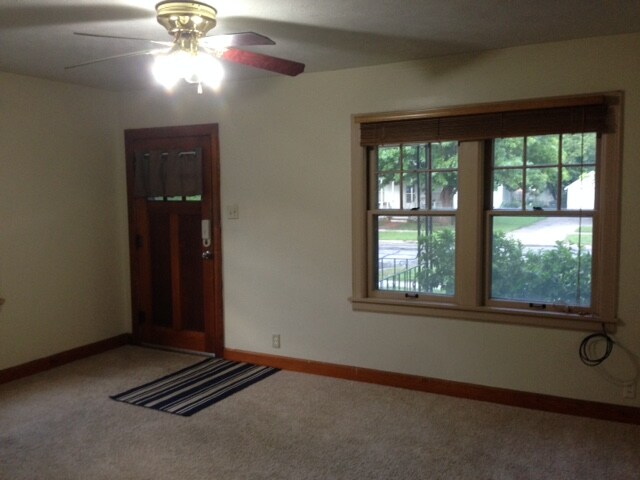 Living Room - 220 S 10th St