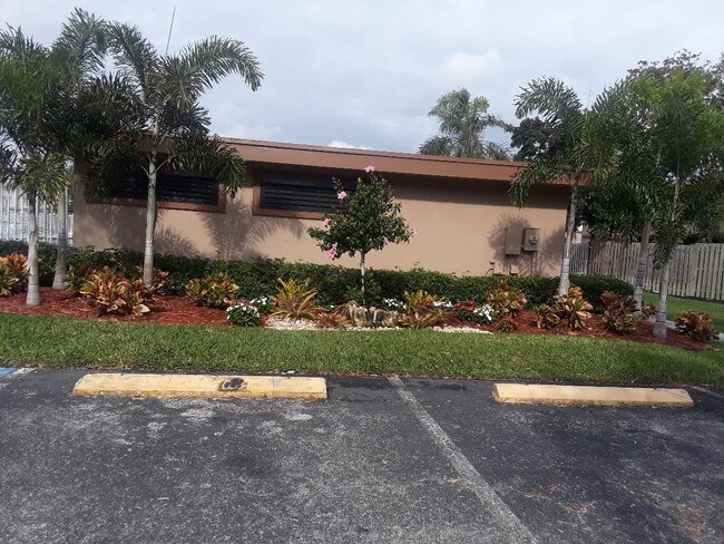 Foto del edificio - 11174 NW 36th St