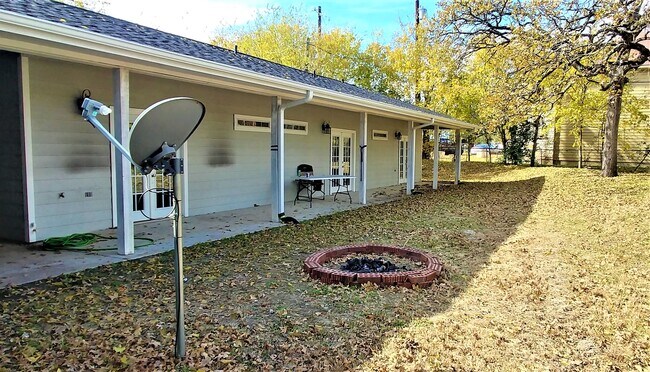 Foto del edificio - 224 Inlow Blvd