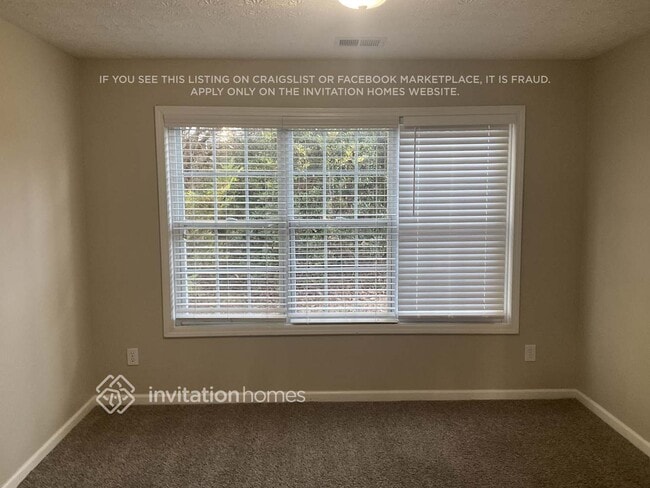 Building Photo - 4327 Chesapeake Trace