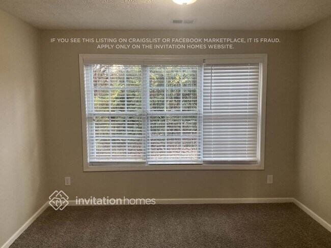 Foto del edificio - 4327 Chesapeake Trace
