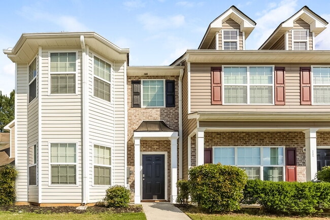 Building Photo - 5480 Sierra Trl