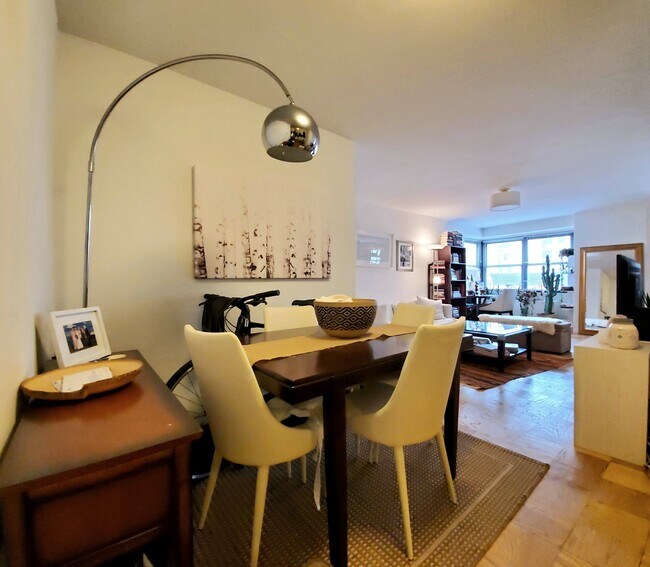 Foto del edificio - 145 E 16th St