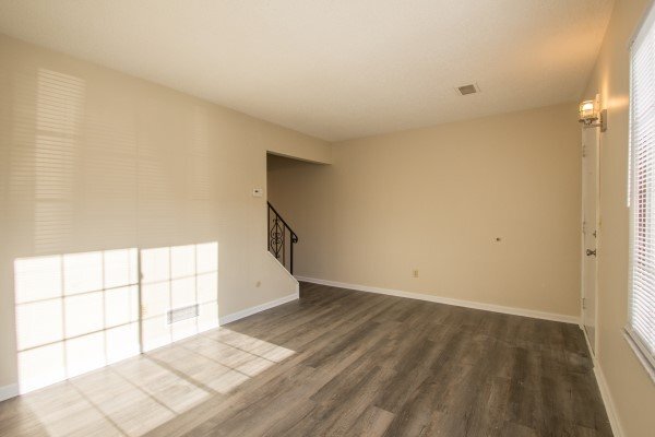 Building Photo - 224 Peppertree Ln