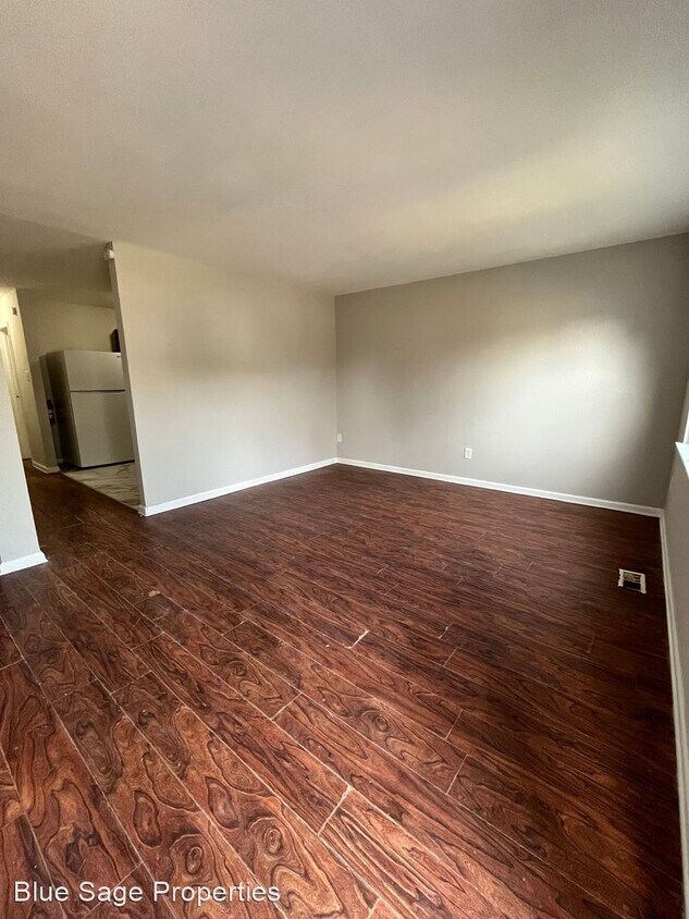 Primary Photo - 3 br, 1.5 bath House - 213 E 24th St