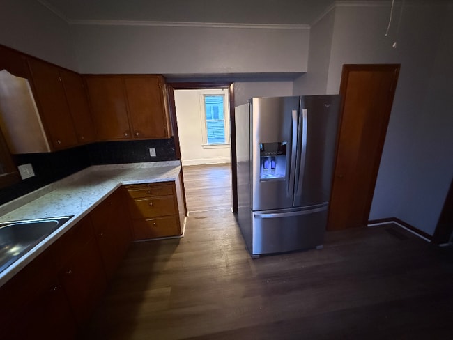 Building Photo - 109 College Ave