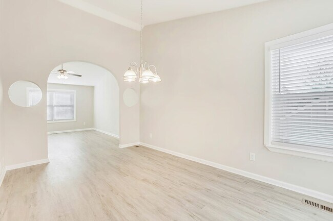 Building Photo - 1467 Devon Mill Way