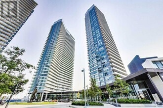 Building Photo - 117-117 McMahon Dr