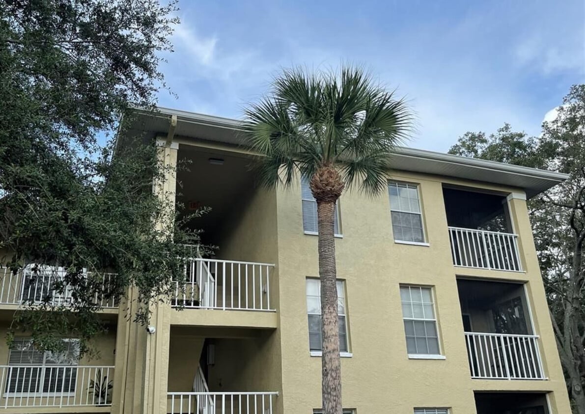 Primary Photo - 2690 Coral Landings Blvd
