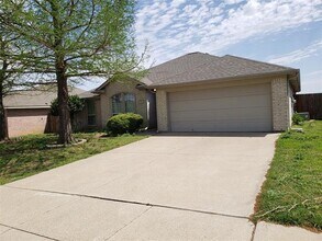 Building Photo - 505 Thistle Meade Cir