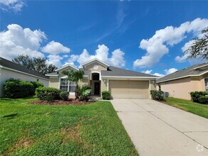 Building Photo - 3126 Stonehurst Cir