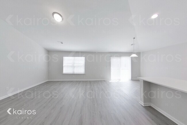 Foto del edificio - 16 Carrollton Dr.