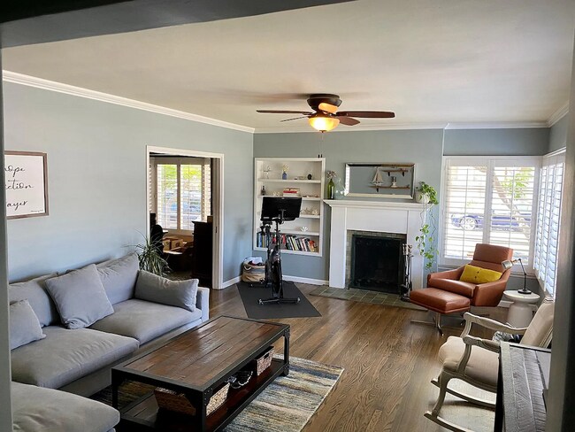 Foto del edificio - 141 Eugenia Dr