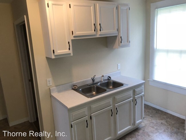Building Photo - 2 br, 2 bath House - 818 Sunset Ave