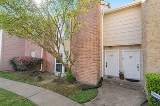 Building Photo - 2800 Jeanetta St