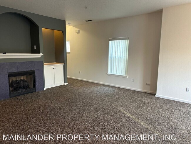 Building Photo - 3 br, 2.5 bath House - 1060 SW 170TH AVE #200