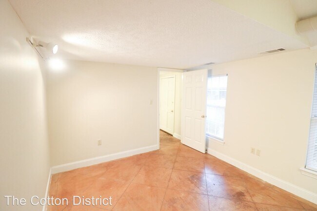 Building Photo - 2 br, 1.5 bath House - 43 Holtsinger Ave