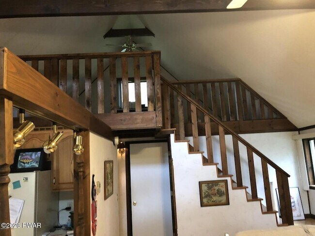 Foto del edificio - 159 Spring Dr