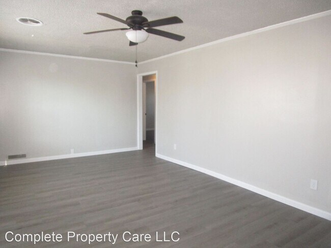 Building Photo - 3 br, 2 bath House - 622 N Werber